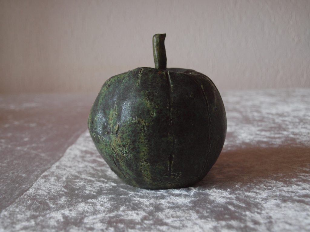 Kalebas atelier thuis, handvormen, geglazuurd op 1060