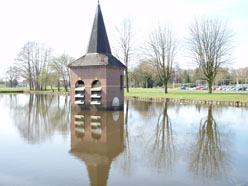 gezonken kerktoren